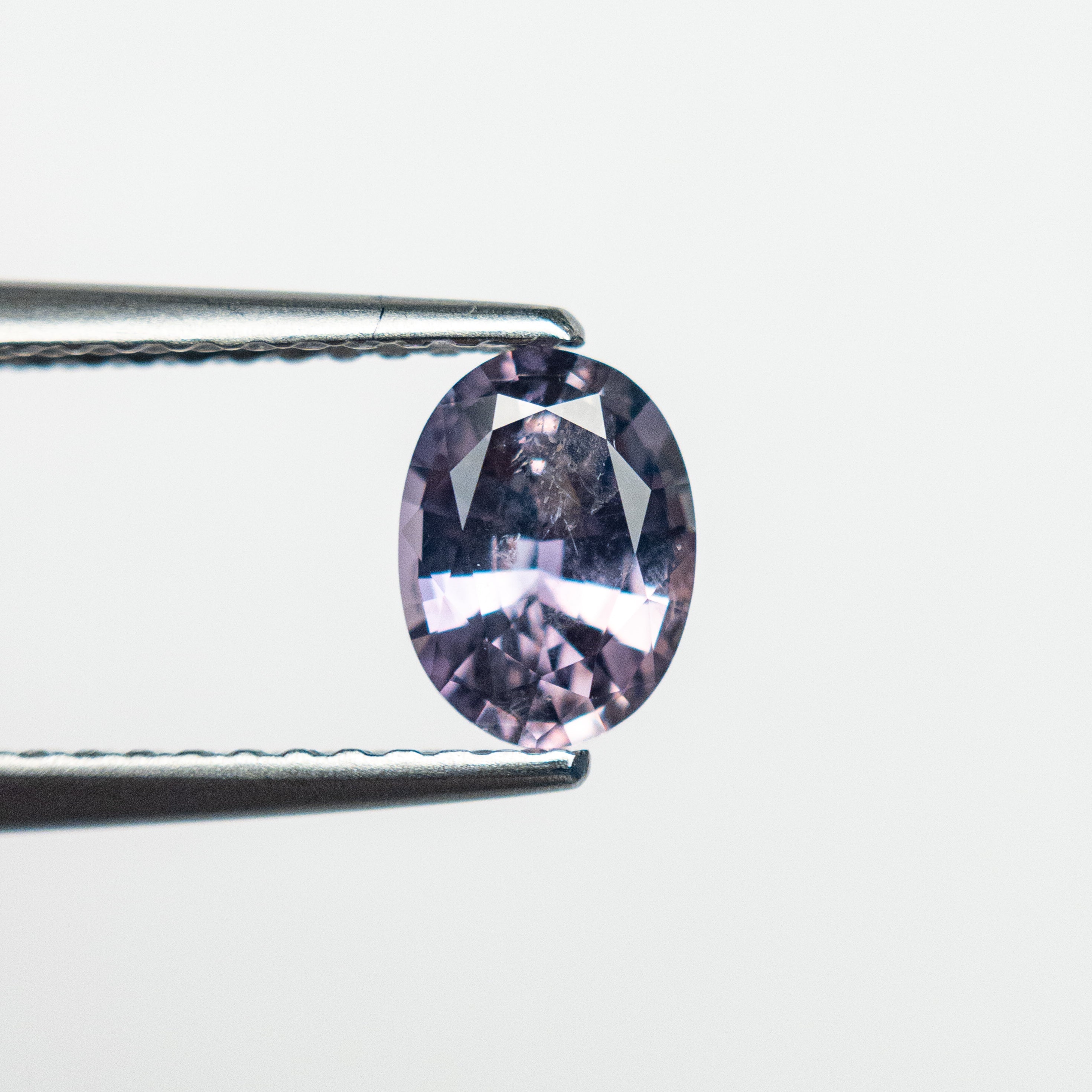 0.91ct 6.77x5.06x3.35mm Oval Brilliant Sapphire 22696-03