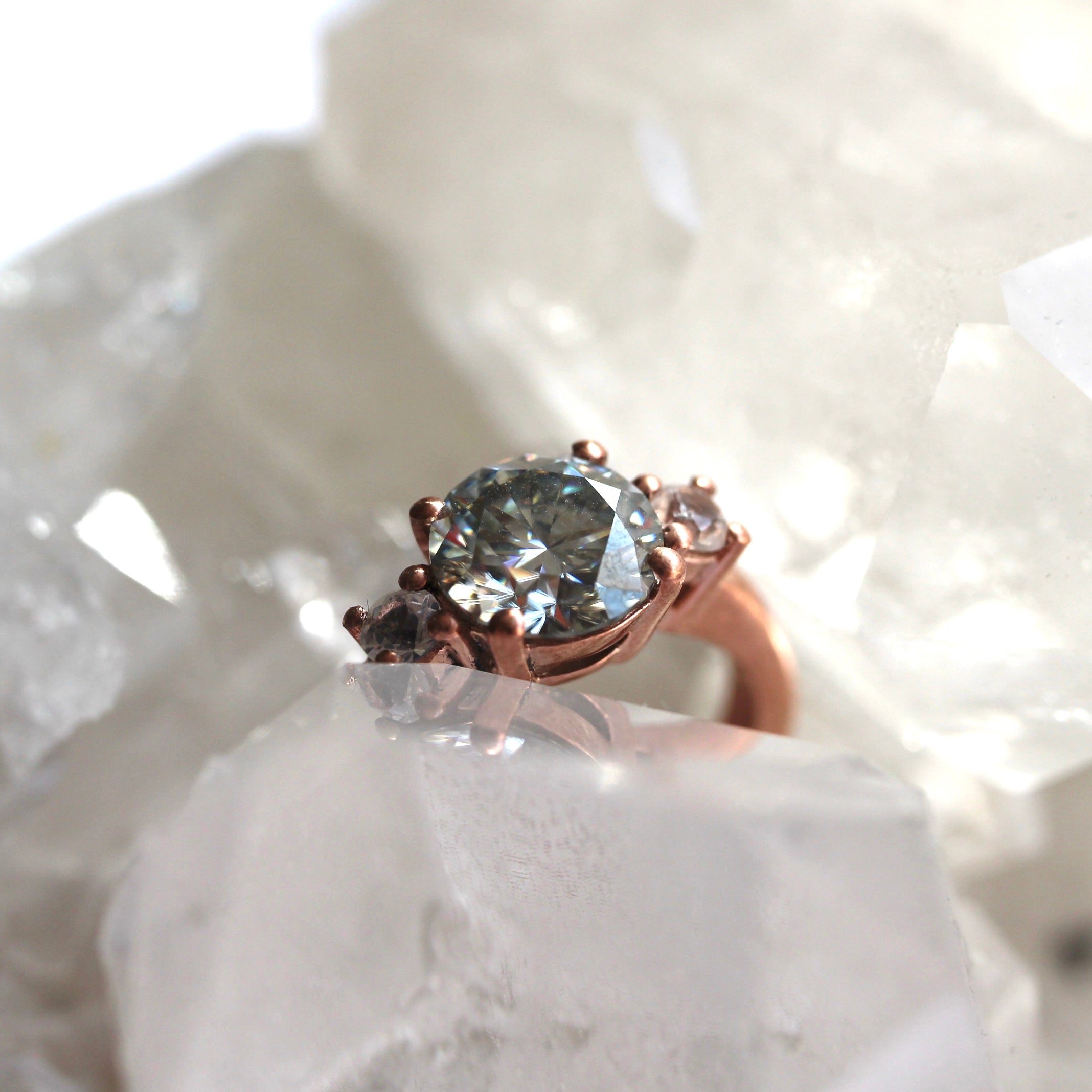 $ALE - Grey Moissanite Round Lotus - Rose Gold - Size K