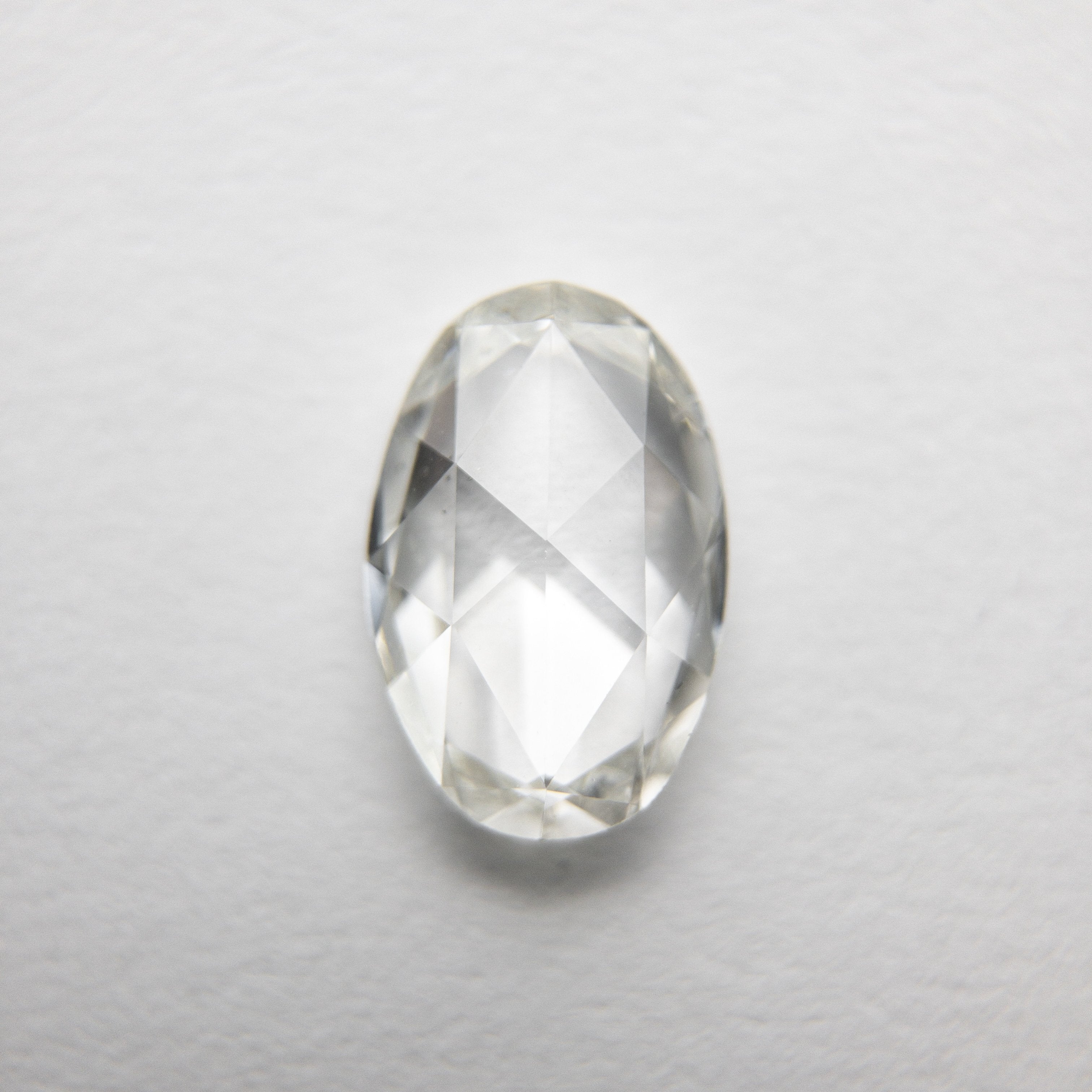 0.95ct 8.34x5.50x2.20mm SI1 H Oval Rosecut 18218-04 hold d853